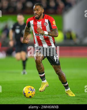 London, Großbritannien. Februar 2024 - Brentford gegen Manchester City - Premier League - Gtech Community Stadium. Brentfords Ivan Toney in Aktion. Bildnachweis: Mark Pain / Alamy Live News Stockfoto