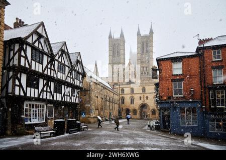 Februar 2024. Lincoln Cathedral in the Snow 8 Feb 2024 Credit: Phil Crow/Alamy Live News Stockfoto