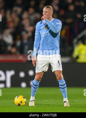 Februar 2024 - Brentford gegen Manchester City - Premier League - Gtech Community Stadium. Erling Haaland in Manchester City in Aktion. Bild : Mark Pain / Alamy Live News Stockfoto