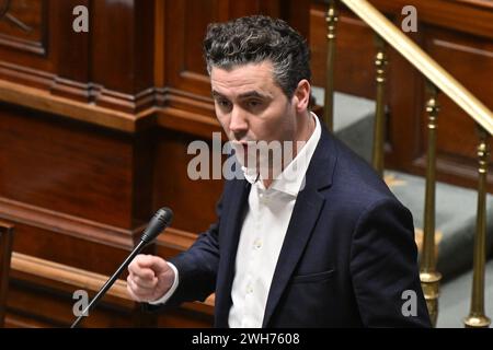 Brüssel, Belgien Februar 2024. Vooruit's Joris Vandenbroucke, dargestellt während einer Plenartagung der Kammer im Bundesparlament in Brüssel am Donnerstag, den 08. Februar 2024. BELGA PHOTO ERIC LALMAND Credit: Belga News Agency/Alamy Live News Stockfoto