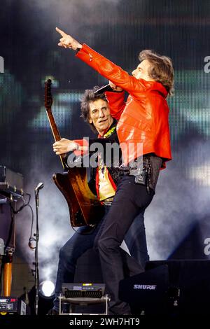 Keith Richards und Mick Jagger von The Rolling Stones live bei einem Konzert der No Filter -Tour im Olympiastadion. Berlin, 22.06.2018 *** Keith Richards und Mick Jagger von den Rolling Stones live bei einem Konzert der No Filter Tour im Olympiastadion Berlin, 22 06 2018 Foto:XC.xSpeidelx/xFuturexImagex Stones 8664 Stockfoto