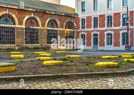 Einblicke in die Ausstellungsräume der Tagungsräume und Werkstätten in der City of Design in Saint-Etienne. Saint-Etienne, Frankreich Stockfoto