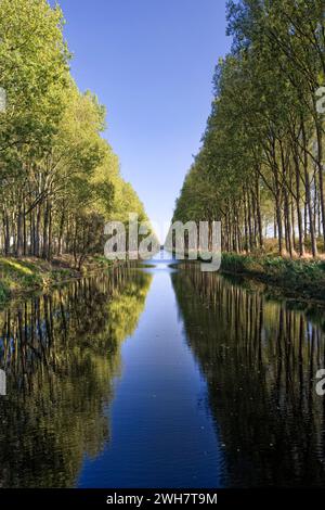 Schipdonk-Kanal bei Moerkerke, Schipdonkvaart, Damme, Flandern, Belgien, Europa Stockfoto