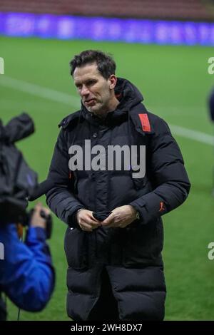 London, Großbritannien. Februar 2024. Leyton Orient, England, 8. Februar 2024: Gareth Taylor nach dem Spiel des FA Women's Continental League Cup zwischen Tottenham Hotspur und Manchester City im Gaughan Group Stadium in London, England (will Hope/SPP) Credit: SPP Sport Press Photo. /Alamy Live News Stockfoto