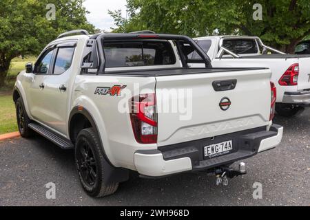 2022 Nissan Ute Nutzfahrzeug, Nissan Navara pro 4X, geparkt in Mudgee, New South Wales, Australien, 2024 Stockfoto