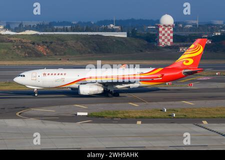 Hong Kong Air Cargo Airbus A330-200F. Flugzeug von Hong Kong Air Cargo Modell Airbus A330 Frachter. Stockfoto