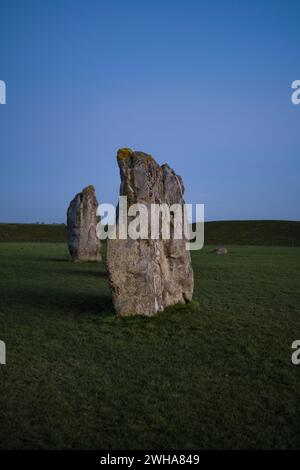 Sonnenuntergang bei Avebury, Britains größter Steinkreis, Avebury, Wiltshire, England, Großbritannien, GB Stockfoto