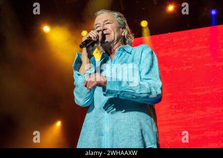 Stuttgart GER, Rockband Deep Purple auf den JazzOpen in Stuttgart 2023. Im Bild Frontmann Ian Gillian. Deutschland, Stuttgart - JazzOpen 2023: Die britische Kultband Deep Purple mit Frontmann Ian Gillian, Bass Roger Glover, Keyboarder Don Airey, Gitarre Simon McBride und Schlagzeuger Ian Paice. *** Stuttgart GER, Rockband Deep Purple bei den JazzOpen in Stuttgart 2023 im Bild Frontmann Ian Gillian GER, Stuttgart JazzOpen 2023 die britische Kultband Deep Purple mit Frontmann Ian Gillian, Bass Roger Glover, Keyboarder Don Airey, Gitarre Simon McBride und Schlagzeuger Ian Paice Copyright: XEibner-Pressef Stockfoto