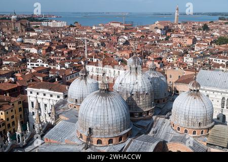 Mittelbyzantinische, romanische und gotische Basilika Cattedrale Patriarcale di San Marco (Patriarchale Kathedrale Basilika des Heiligen Markus) erbaut in IX und XI Stockfoto