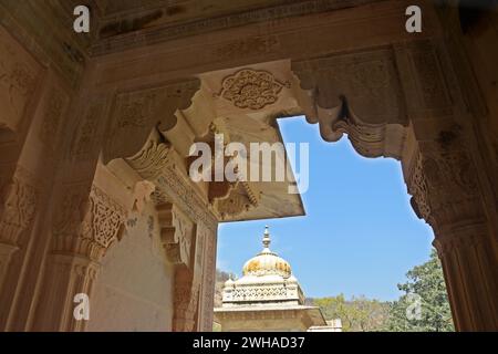 Gatore Ki Chhatriyan (königliches Krematorium), Jaipur, Rajasthan, Indien Stockfoto