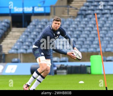 Scottish Gas Murrayfield Stadium. Edinburgh.Scotland.UK. 9. Feb 24.Scotland Captains laufen für die berühmte Grouse 6 Nations Series Match Scotland vs. France. Grant Gilchrist of Scotland während der Schulung. Quelle: eric mccowat/Alamy Live News Stockfoto