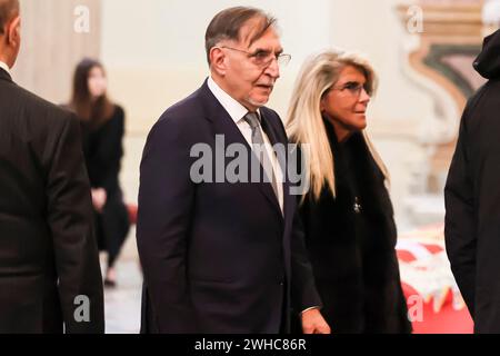 Turin, Italien. Oktober 2023. Ignazio La Russa, Präsident des italienischen senats, trauert um den Verlust von Vittorio Emanuele von Savoyen in der Kapelle Sant'uberto im Roal Palace von Venaria in Turin, Italien am 9. Februar 2024; Foto: Marco Piovanotto/ABACAPRESS.COM Credit: Abaca Press/Alamy Live News Stockfoto