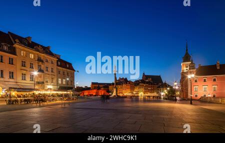 Altstadt in Warschau, Polen. Das königliche Schloss und Sigismund Spalte namens Kolumna Zygmunta Stockfoto