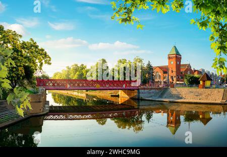 Sandbrücke auf Wyspa Piasek Insel und Indoor Market in Breslau, Polen Stockfoto