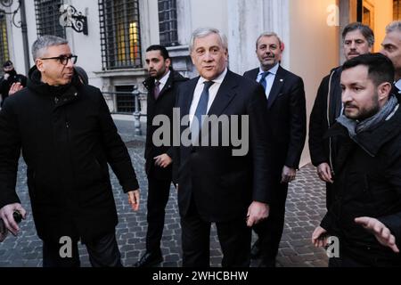 Roma, Italien. Februar 2024. Foto Mauro Scrobogna/LaPresse 09-02-2024 Roma (Italia) - Politica - Governo riceve a Palazzo Chigi le Associazioni degli agricoltori - Nella foto: il Ministro degli Esteri Antonio Tajani dopo l'incontro 09. Februar 2024 Rom (Italien)- Politik - Regierung empfängt Bauernverbände im Palazzo Chigi - auf dem Foto: Außenminister Antonio Tajani nach dem Treffen Kredit: LaPresse/Alamy Live News Stockfoto