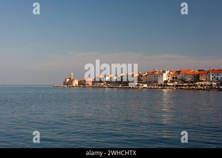 Blick auf Piran in Istrien, slowenische Küste in der Adria Stockfoto