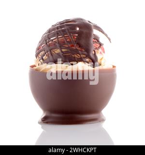 Mousse aus Erdbeeren und Schokoladengebäck Stockfoto