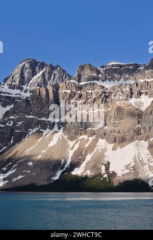 Bow Lake und Crowfoot Mountain, Icefields Parkway, Banff National Park, Alberta, Kanada Stockfoto