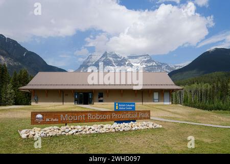 Besucherzentrum vor Mount Robson, Mount Robson Provincial Park, British Columbia, Kanada Stockfoto