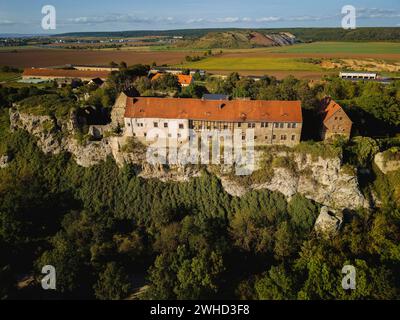 Wendelstein ist ein nach der mittelalterlichen Burg benannter Landkreis der Gemeinde Kaiserpfalz im Burgenland im Süden Sachsen-Anhalts Stockfoto