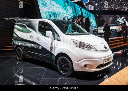 Nissan e-NV200 Elektrobus auf dem 88. Internationalen Automobilsalon in Genf. Schweiz - 6. März 2018 Stockfoto