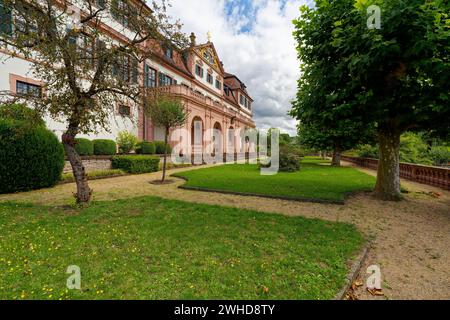 Burggarten im Kellereischloss oder Rotes Schloss in der Weinstadt Hammelburg, Landkreis Bad Kissingen, Niederfranken, Franken, Bayern, Deutschland Stockfoto