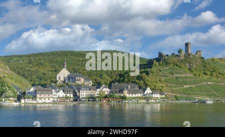 Berühmtes Weindorf Beilstein in der Nähe von Cochem an der Mosel, Moseltal, Deutschland Stockfoto