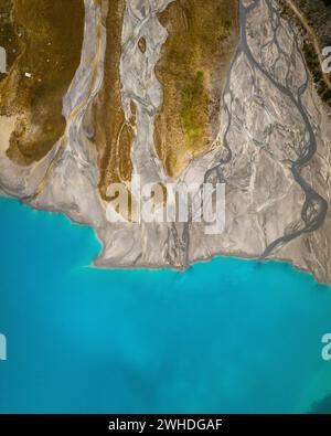 Lake Louise, Gletscherflüsse fließen in den Lake, Kanada Stockfoto