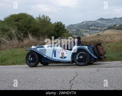 Tavoleto , Italien - Sept. 16 - 2023 : MG PB 1934 im coppa nuvolari alten Rennen Stockfoto