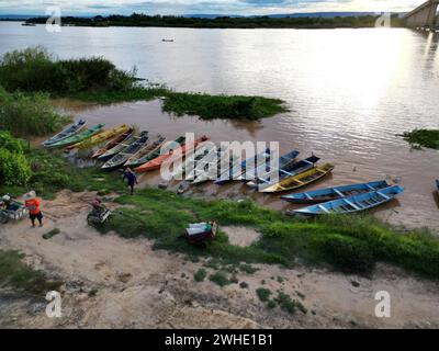 Blick auf den Sao Francisco River ibotirama, bahia, brasilien - 3. februar 2023: Blick auf den Sao Francisco River in der Stadt Ibotirama. IBOTIRAMA BAHIA BRASILIEN Copyright: XJoaxSouzax 030224JOA967 Stockfoto