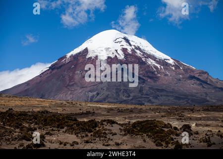 Atemberaubende Fotos vom Chimborazo Berg - majestätische schneebedeckte Gipfel von Ecuador Stockfoto