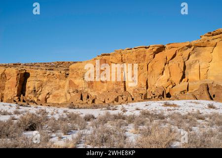 Foto von Pueblo Bonito, Chaco Culture National Historical Site, Nageezi, New Mexico, USA an einem kalten Winternachmittag. Kannst du dir vorstellen, in Th zu leben Stockfoto