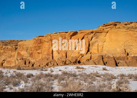 Foto von Pueblo Bonito, Chaco Culture National Historical Site, Nageezi, New Mexico, USA an einem kalten Winternachmittag. Kannst du dir vorstellen, in Th zu leben Stockfoto