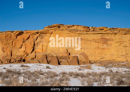 Foto von Pueblo Bonito, Chaco Culture National Historical Site, Nageezi, New Mexico, USA an einem kalten Winternachmittag. Kannst du dir vorstellen, in Th zu leben Stockfoto