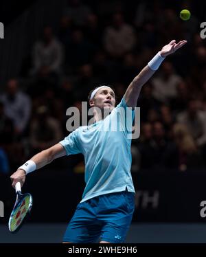 Oslo, Norwegen 09. Februar 2024 Casper Ruud aus Norwegen im Kampf gegen Holger Rune aus Dänemark während des Round Robin Ultimate Tennis Showdown Turniers in der Telenor Arena in Oslo, Norwegen Stockfoto