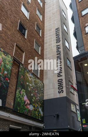 Siân Davey: 'The Garden' - Freiluftausstellung im Soho Photography Quarter in der Ramillies Street W1, London, England, Großbritannien Stockfoto