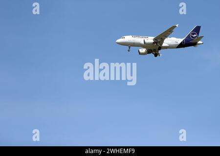 '29.05.2023, Deutschland, Niedersachsen, Hannover - Airbus A319 der Lufthansa. 00S230529D253CAROEX.JPG [MODELLVERSION: NICHT ZUTREFFEND, EIGENSCHAFTSFREIGABE: NEIN Stockfoto