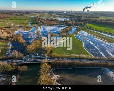 "09.01.2024, Deutschland, Nordrhein-Westfalen, Selm - Hochwasser an der Lippe, Fluss im Ruhrgebiet, die Felder, die landwirtschaftlichen Flächen der Landwirte nex Stockfoto