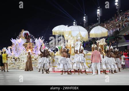 DESFILES SERIE OURO DO CARNAVAL DO RIO DE JANEIRO RJ, 09/2023 - Karneval /Rio de Janeiro Gold Series Schools Parade - Uniao do Parque Acari eröffnet die Gold Series Parade am Freitagabend in Sambodromo da Sapucai in Rio de Janiero 09. IMAGO / Erbs Jr Rio de Janeiro Brasilien Copyright: XErbsxJrx Stockfoto