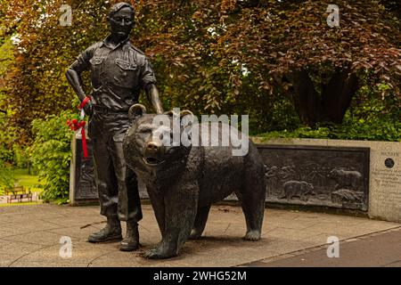 Statue für Wojtek, den Bären-Soldaten in Edinburgh Stockfoto