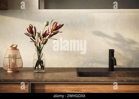 Minimalistisches Badezimmer mit Marmorwaschbecken mit schwarzem Wasserhahn und Spiegel, Blume. Diese mockup-fähige Arbeitsplatte kann als Präsentationsständer für BA dienen Stockfoto
