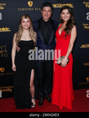 Hollywood, Usa. Februar 2024. HOLLYWOOD, LOS ANGELES, KALIFORNIEN, USA – 09. FEBRUAR: Estela Ines Monteverde, Alejandro Gomez Monteverde und Ali Landry kommen am 9. Februar 2024 zur 31. Jährlichen Movieguide Awards Gala im AVALON Hollywood und Bardot in Hollywood, Los Angeles, Kalifornien, USA. (Foto: Xavier Collin/Image Press Agency) Credit: Image Press Agency/Alamy Live News Stockfoto