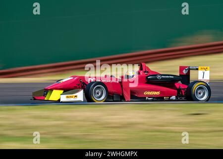 Sandown Park, Australien. Februar 2024. Trent Grubel (#1) navigiert während der Qualifikation für die Giti Australian Formula Open am Samstag beim Shannon’s Speed Series Race Sandown Credit: James Forrester/Alamy Live News in Runde 3 Stockfoto