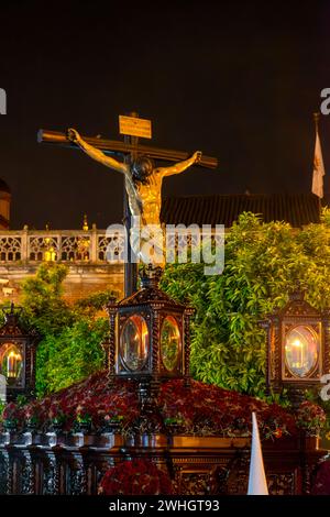 Passage des Christus der Stiftung der Bruderschaft der Negritos, Karwoche in Sevilla Stockfoto