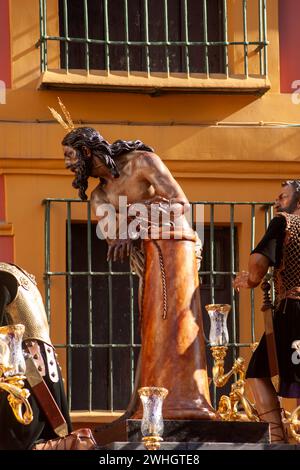 Geheimnisvolle Prozession der Bruderschaft der Zigarrenbauer während der Karwoche in Sevilla, Spanien Stockfoto