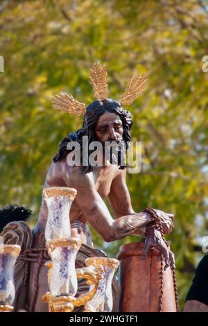 Geheimnisvolle Prozession der Bruderschaft der Zigarrenbauer während der Karwoche in Sevilla, Spanien Stockfoto