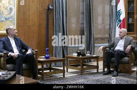 Beirut, Libanon. Februar 2024. Der iranische Außenminister Hossein Amir Abdollahian trifft am 10. Februar 2024 in Beirut (Libanon) mit dem libanesischen Parlamentssprecher Nabih Berri zusammen. (Foto: Elisa Gestri/SIPA USA) Credit: SIPA USA/Alamy Live News Stockfoto