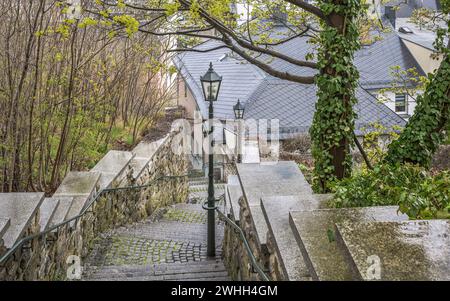 Die steile Treppe in der Altstadt Stockfoto