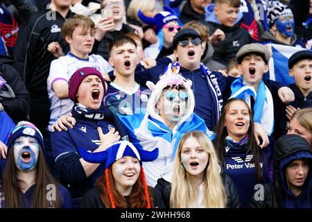 Schottische Fans beim Guinness Six Nations Spiel im Scottish Gas Murrayfield Stadium in Edinburgh. Bilddatum: Samstag, 10. Februar 2024. Stockfoto