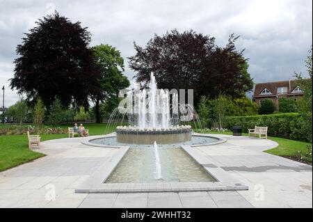 Windsor, Berkshire, Großbritannien. Juli 2012. Der Diamond Jubilee Fountain in Windsor, Berkshire. Kredit: Maureen McLean/Alamy Stockfoto